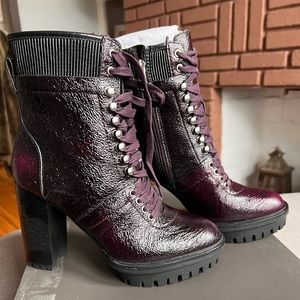 Boots Vince Camuto Red/Black Moon 6 1/2